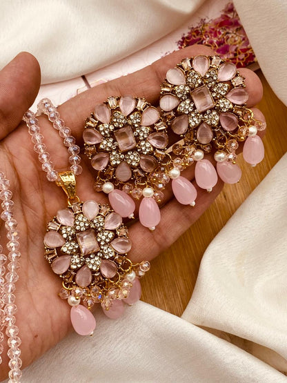 Noora Flower Locket set L-913-Golden