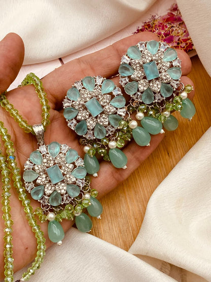 Noora Flower Locket set L-913-Silver