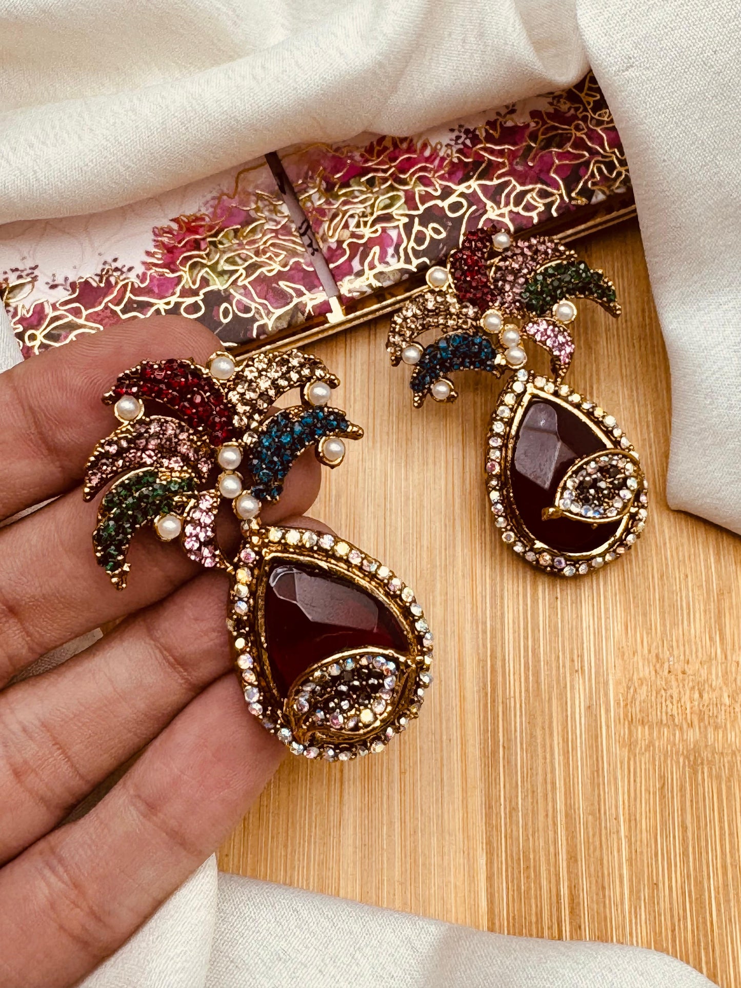 Turkish Studs E-3048