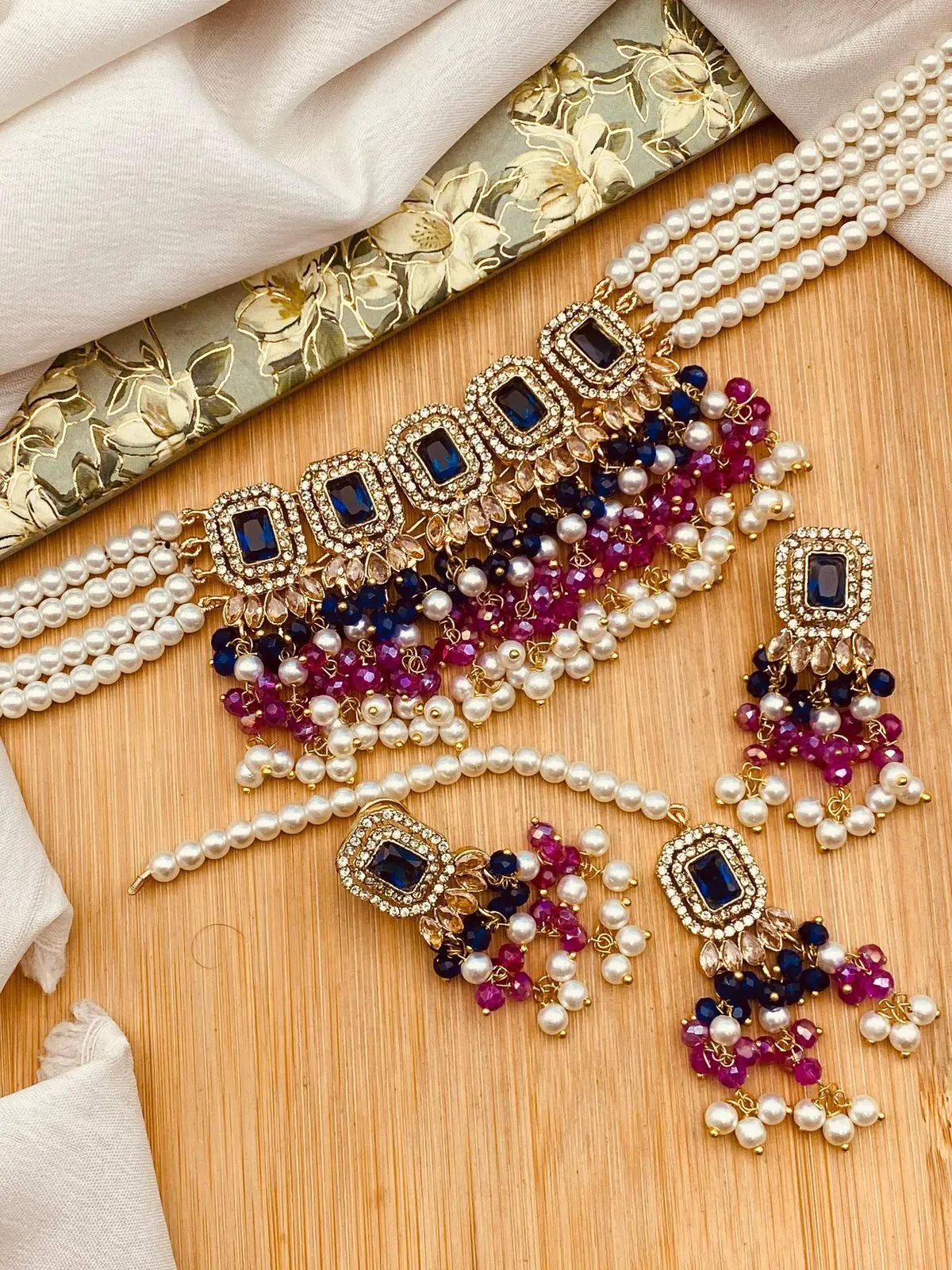 Zulekha Noratan Chokar set with Tika-2637 Nayab Jewellery