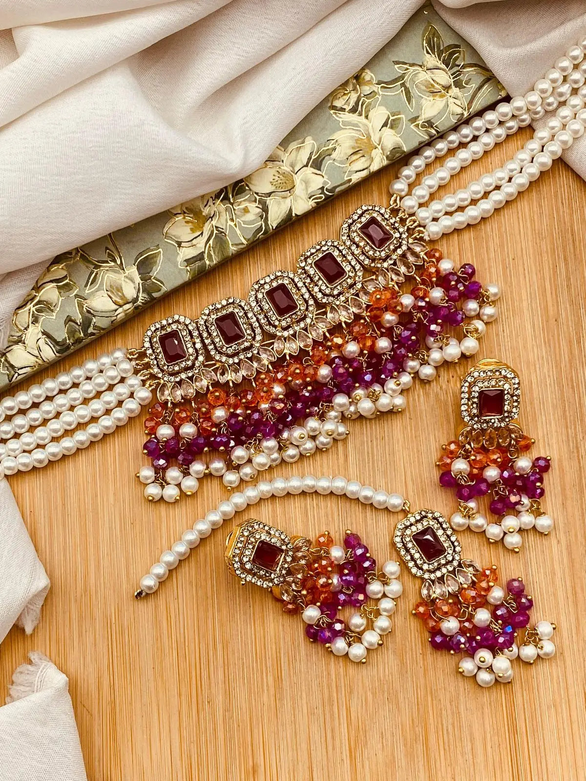 Zulekha Noratan Chokar set with Tika-2637 Nayab Jewellery