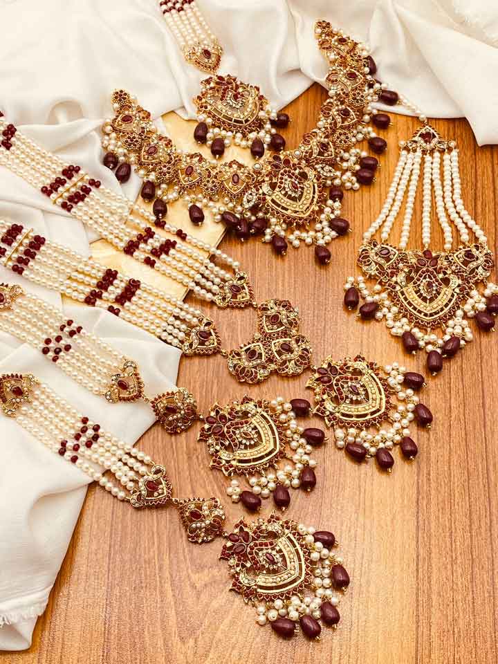 Gold Plated Bridal Set With Long Sahara Earrings NJ-1316